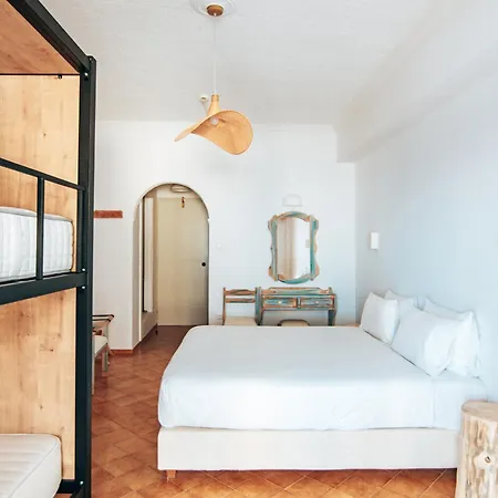 ホテル Paros, A Member Of Radisson Individuals Pounda